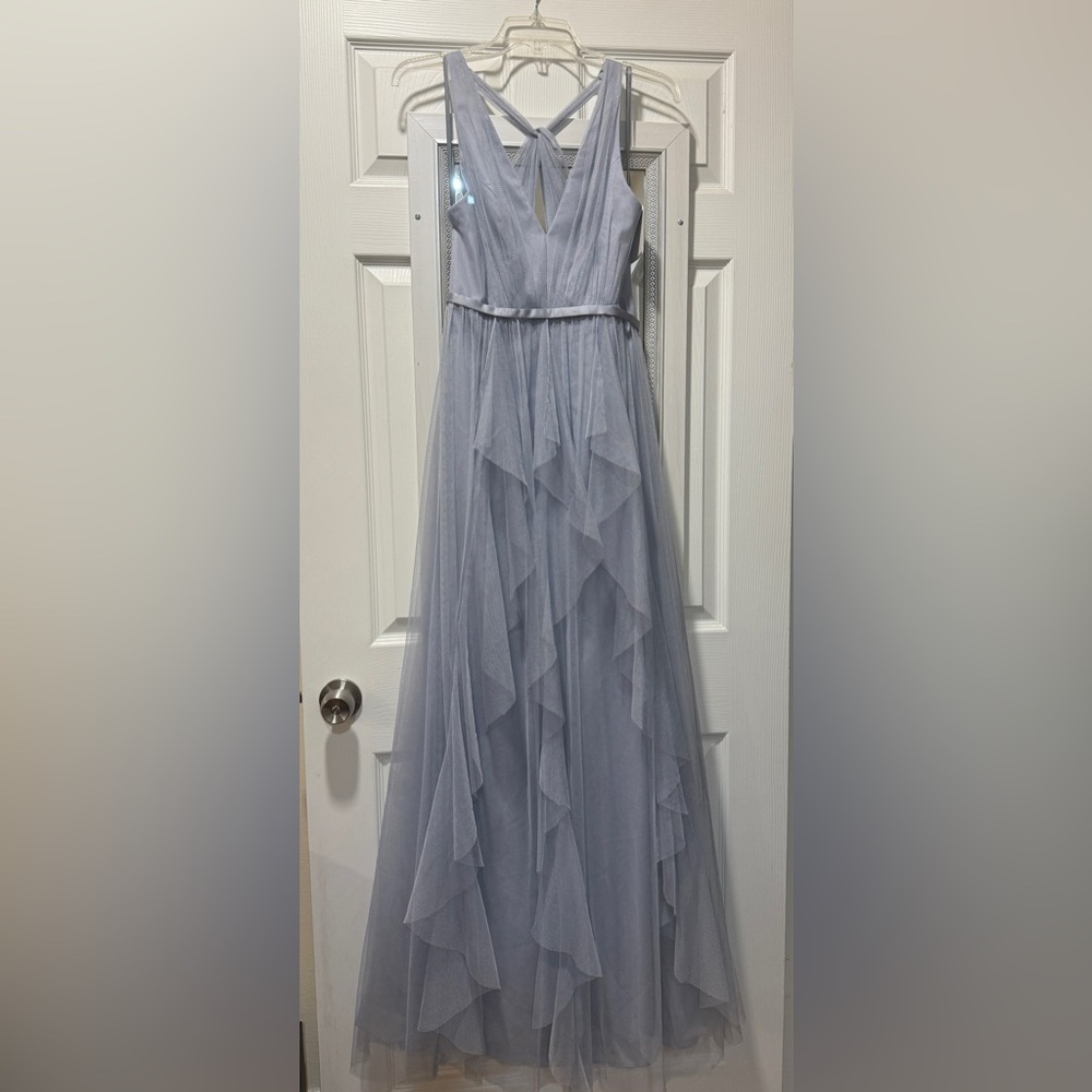 NWT White by Vera Wang Bobbin Net Plunging Flange Skirt Dress. Size 2